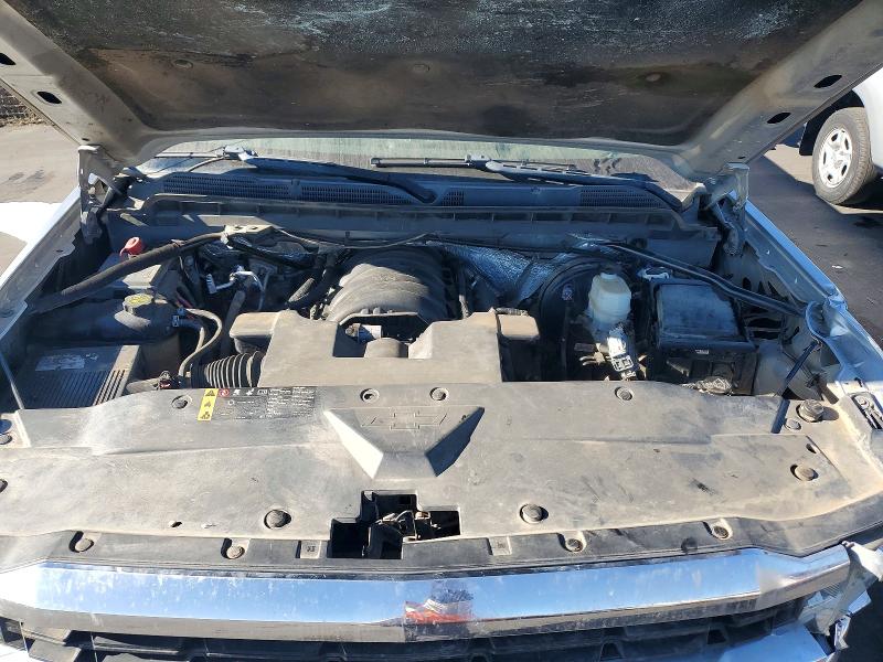 Продажа на аукционе авто 2018 Chevrolet Silverado, vin: 3GCUKREC7JG198205, номер лота: 75594015