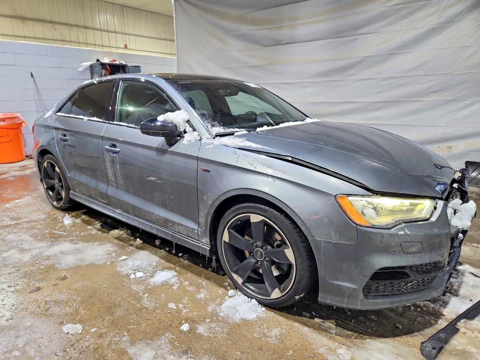 76904825 :رقم المزاد ، WAUB8GFF1G1043205 vin ، 2016 Audi A3 مزاد بيع