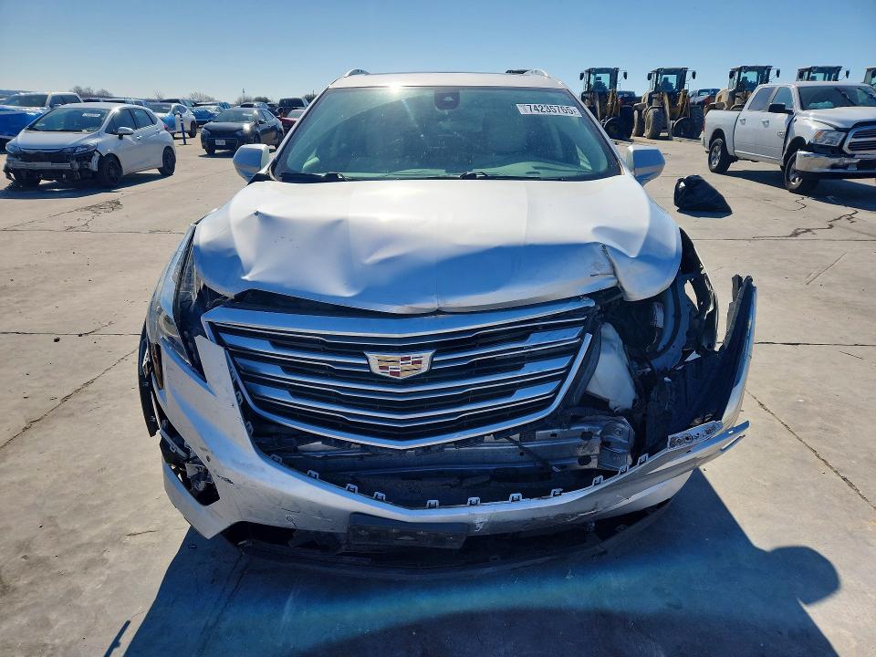 74235765 :رقم المزاد ، 1GYKNBRSXHZ295815 vin ، 2017 Cadillac Xt5 مزاد بيع