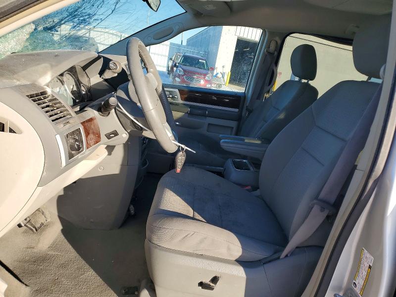76010745 :رقم المزاد ، 2A4RR5D14AR104019 vin ، 2010 Chrysler Town & Country مزاد بيع