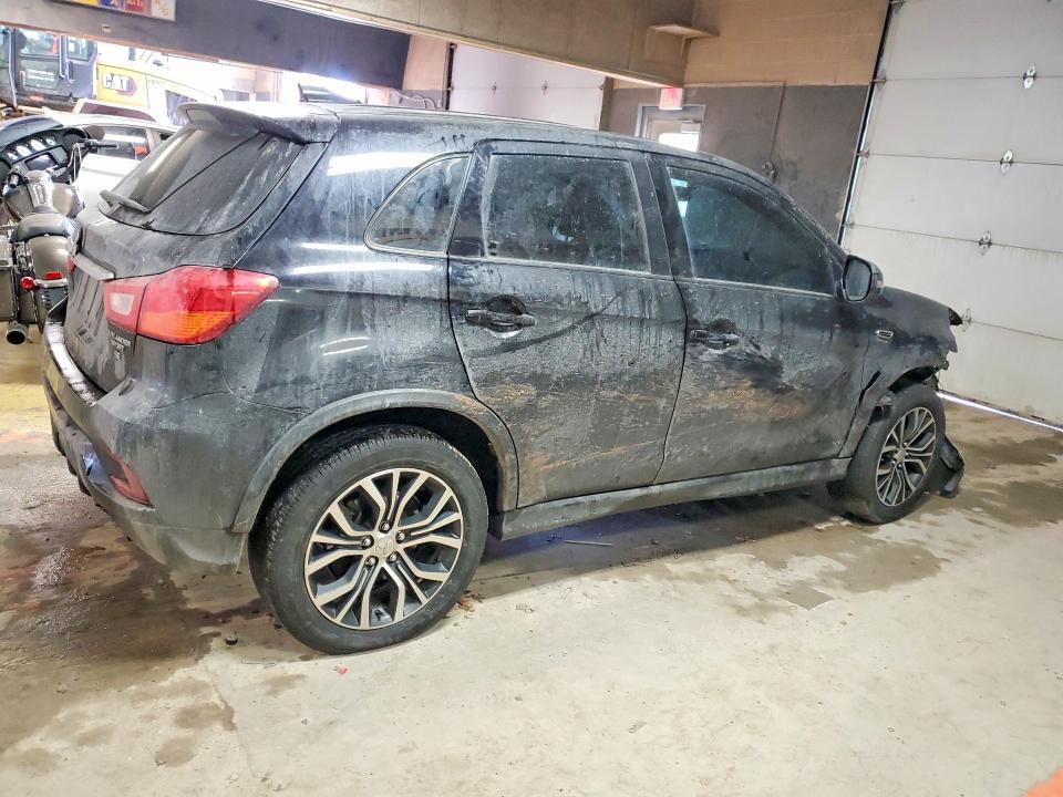 76345945 :رقم المزاد ، JA4AR3AW5JZ033758 vin ، 2018 Mitsubishi Outlander Sport مزاد بيع