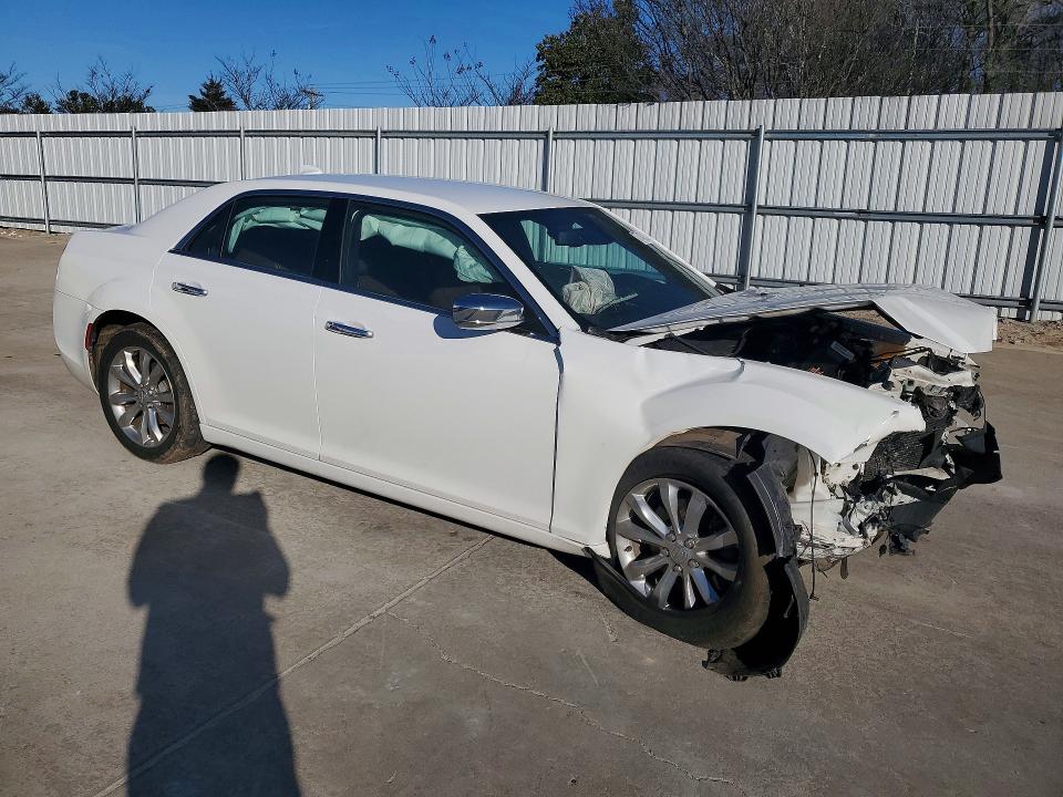 Продажа на аукционе авто 2019 Chrysler 300, vin: 2C3CCAKG1KH528797, номер лота: 77147325