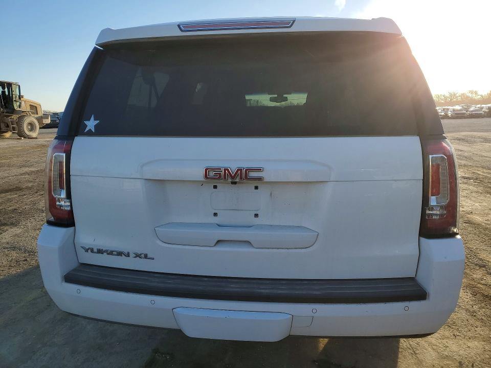 Продажа на аукционе авто 2017 Gmc Yukon Xl, vin: 1GKS2FKC0HR215306, номер лота: 77527305