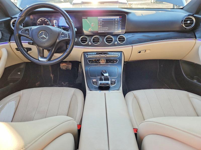 76830485 :رقم المزاد ، WDDZF4KB4JA400317 vin ، 2018 Mercedes-benz E مزاد بيع