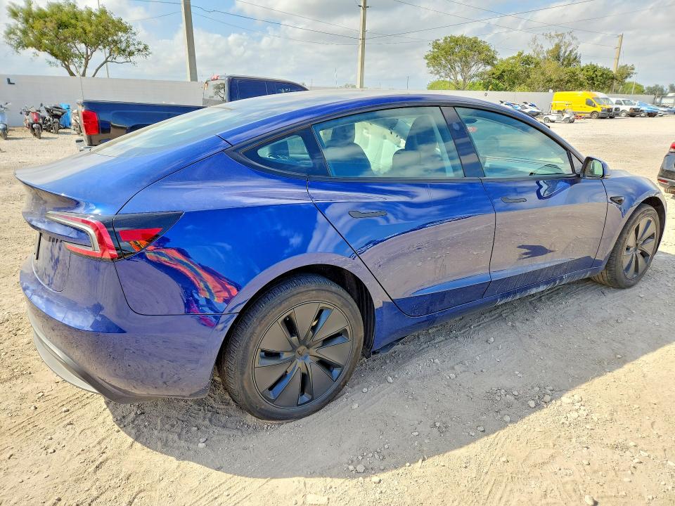 Продаж на аукціоні авто 2024 Tesla Model 3, vin: 5YJ3E1EAXRF835477, номер лоту: 78865515