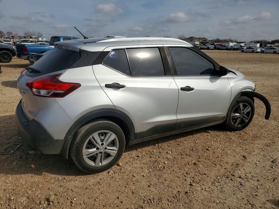 Auction sale of the 2018 Nissan Kicks, vin: 3N1CP5CU5JL510307, lot number: 77939115