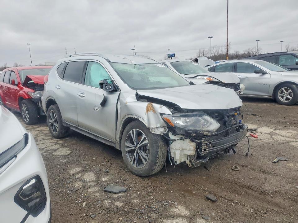 Продаж на аукціоні авто 2018 Nissan Rogue, vin: 5N1AT2MVXJC733245, номер лоту: 77914675