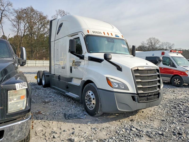 Продажа на аукционе авто 2025 Freightliner Cascadia, vin: 3AKJHHDR1SSVY4329, номер лота: 75834785