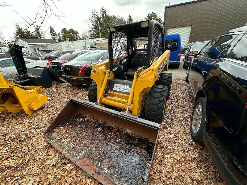79255635 :رقم المزاد ، KV0250A250800 vin ، 2010 John Deere 250 مزاد بيع