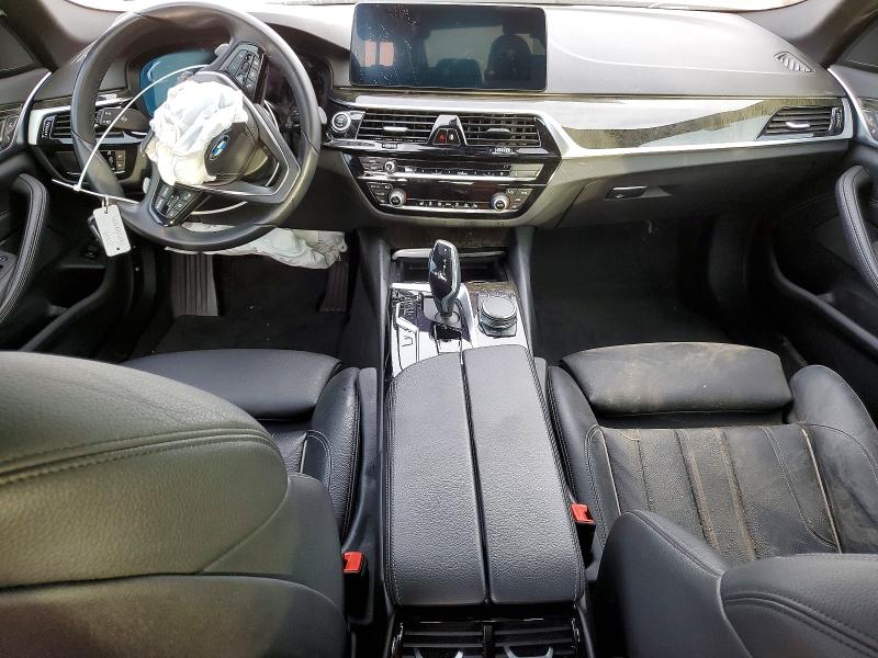 77346765 :رقم المزاد ، WBA33AG03PCL98407 vin ، 2023 Bmw 530xe مزاد بيع