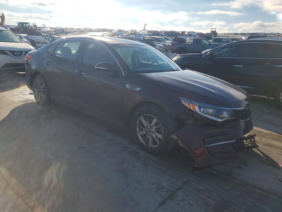 Продаж на аукціоні авто 2016 Kia Optima, vin: 5XXGT4L31GG116111, номер лоту: 76471825
