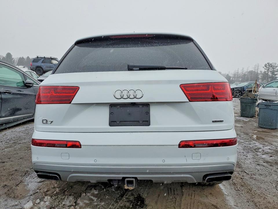 76512365 :رقم المزاد ، WA1LHAF77JD035252 vin ، 2018 Audi Q7 مزاد بيع