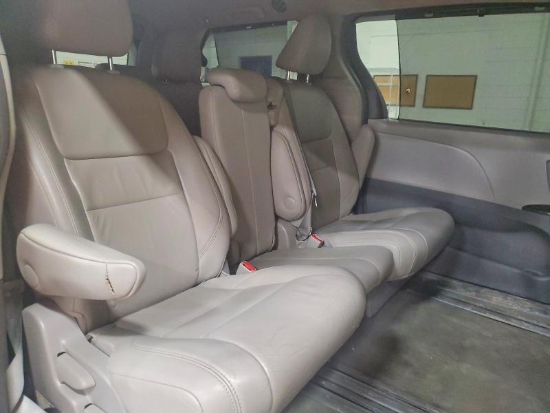 Продаж на аукціоні авто 2015 Toyota Sienna Xle, vin: 5TDYK3DC4FS552951, номер лоту: 76071815