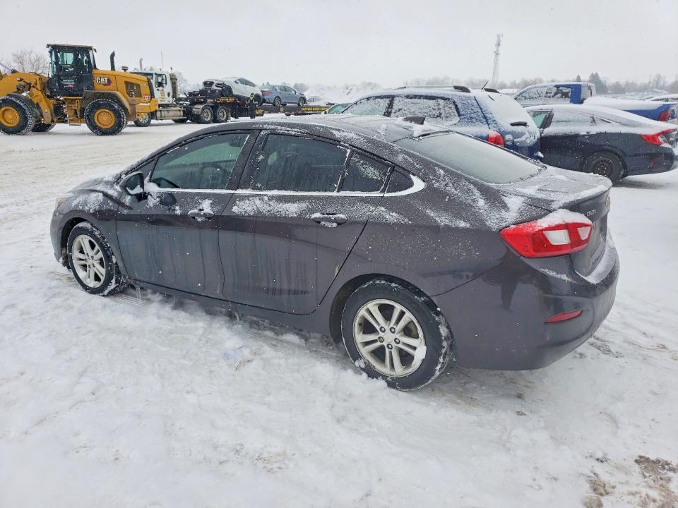 75779615 :رقم المزاد ، 1G1BE5SM6H7137706 vin ، 2017 Chevrolet Cruze مزاد بيع