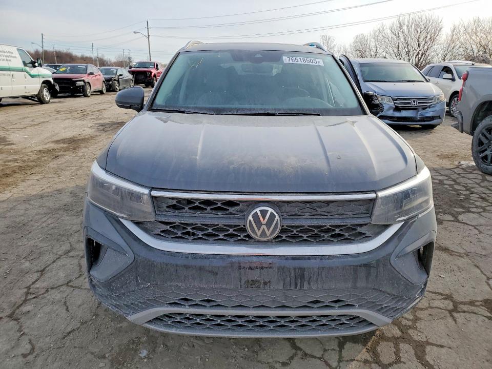 Продаж на аукціоні авто 2022 Volkswagen Taos, vin: 3VVLX7B21NM051254, номер лоту: 76518505