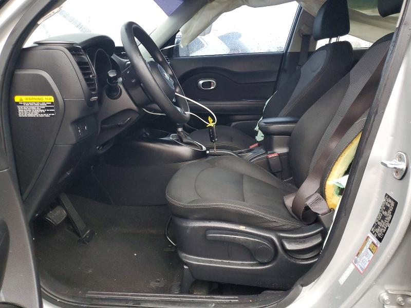 76118525 :رقم المزاد ، KNDJP3A59J7553833 vin ، 2018 Kia Soul مزاد بيع