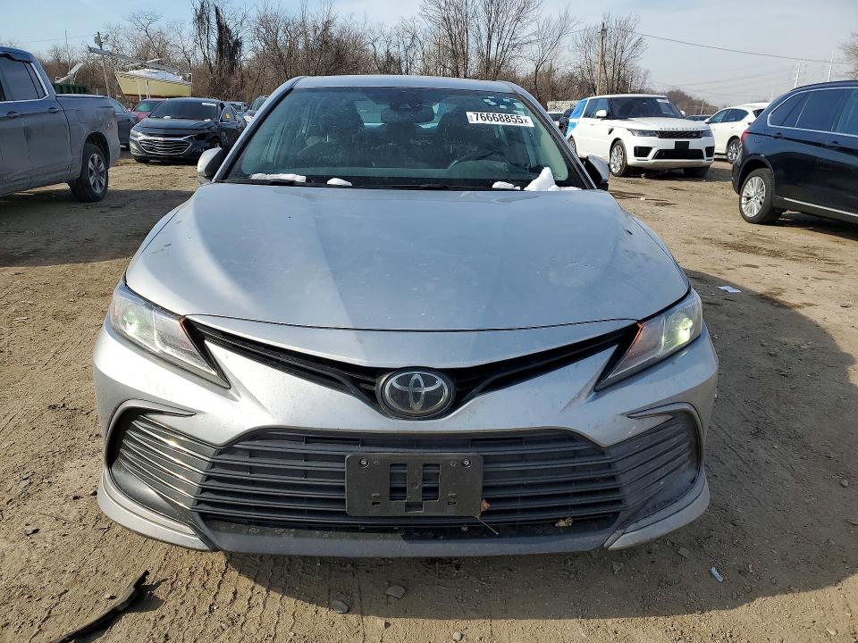 Продажа на аукционе авто 2023 Toyota Camry Le, vin: 4T1R11AK5PU747666, номер лота: 76668855