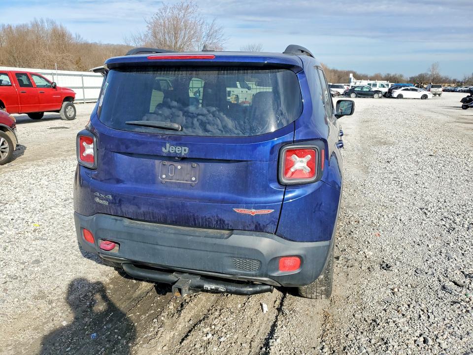 76601015 :رقم المزاد ، ZACCJBCB8HPF85645 vin ، 2017 Jeep Renegade مزاد بيع