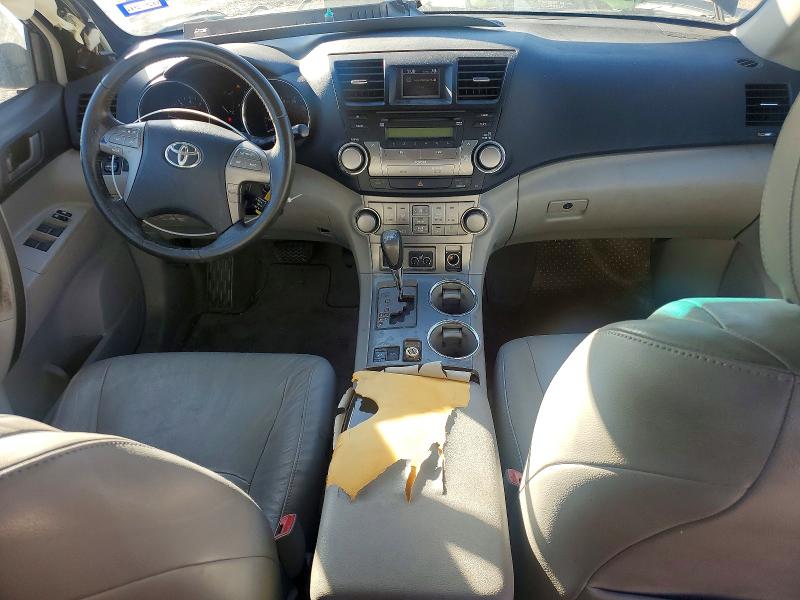 2010 Toyota Highlander მანქანა იყიდება აუქციონზე, vin: 5TDKK3EH6AS012154, აუქციონის ნომერი: 75408735