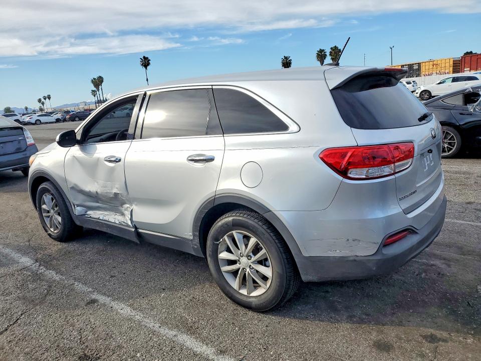 Продажа на аукционе авто 2016 Kia Sorento, vin: 5XYPG4A35GG048883, номер лота: 77343655