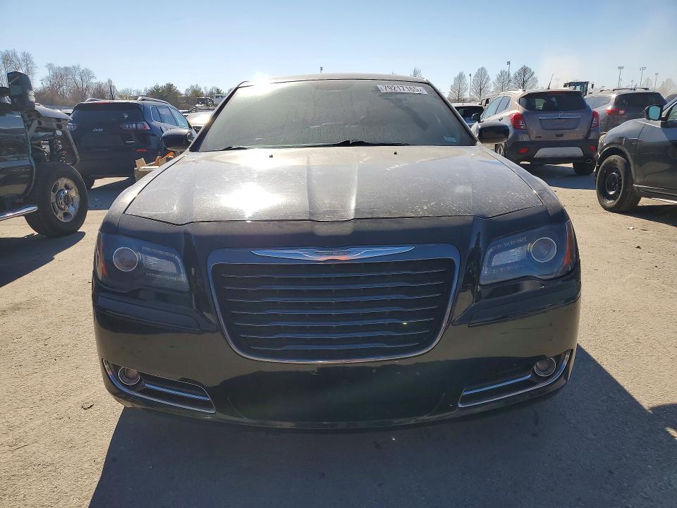 Продажа на аукционе авто 2014 Chrysler 300, vin: 2C3CCABG8EH373136, номер лота: 79217165