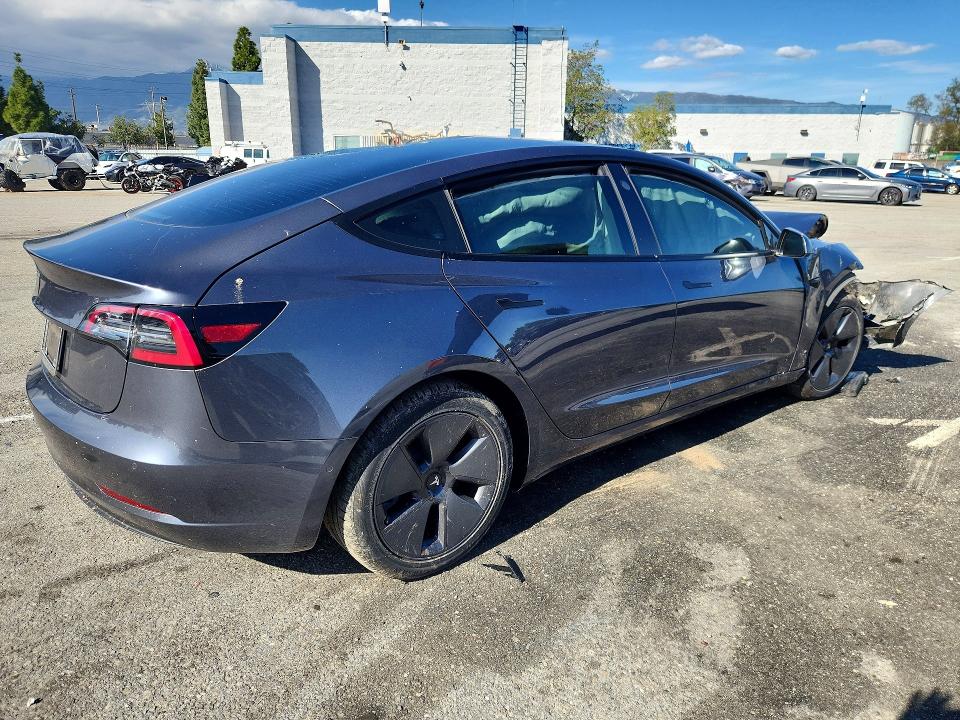 78454585 :رقم المزاد ، 5YJ3E1EBXMF995358 vin ، 2021 Tesla Model 3 مزاد بيع