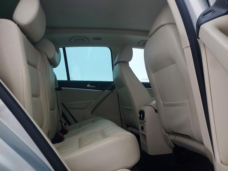 74913515 :رقم المزاد ، WVGJV3AX3EW618853 vin ، 2014 Volkswagen Tiguan S مزاد بيع