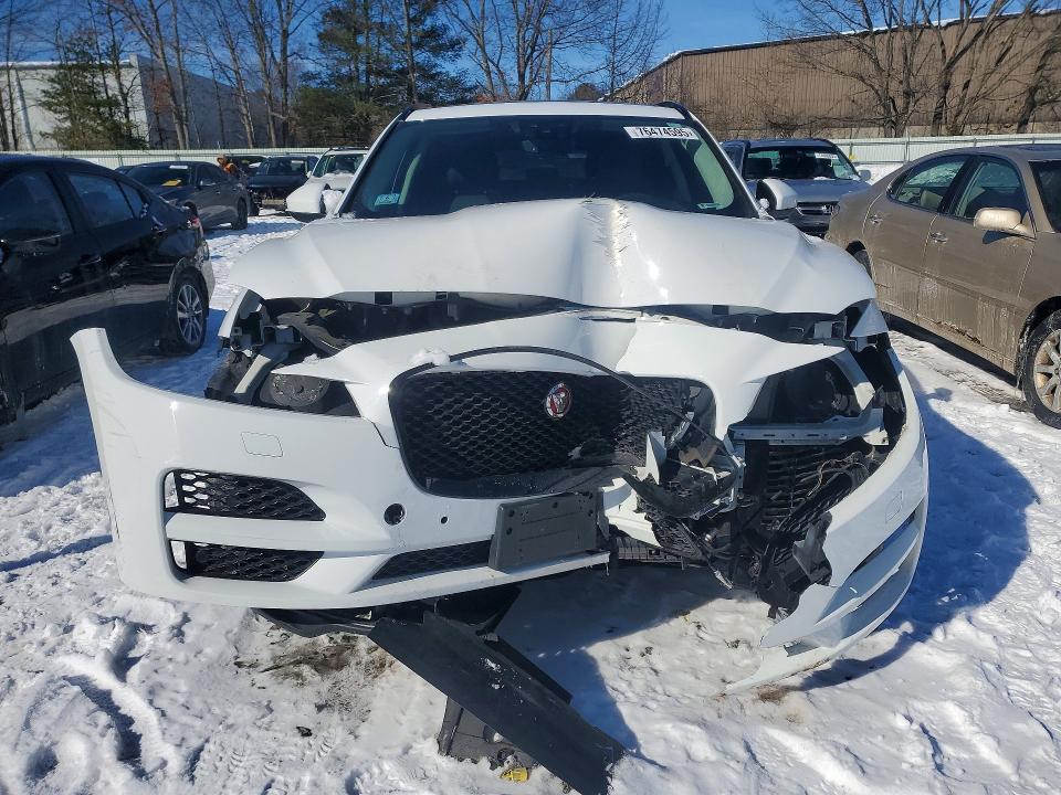 Продаж на аукціоні авто 2019 Jaguar F-pace, vin: SADCJ2FXXKA610919, номер лоту: 76474595