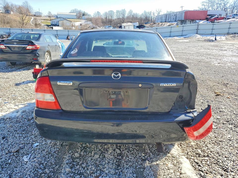 Продажа на аукционе авто 2002 Mazda Protege, vin: JM1BJ226X20538453, номер лота: 76744005