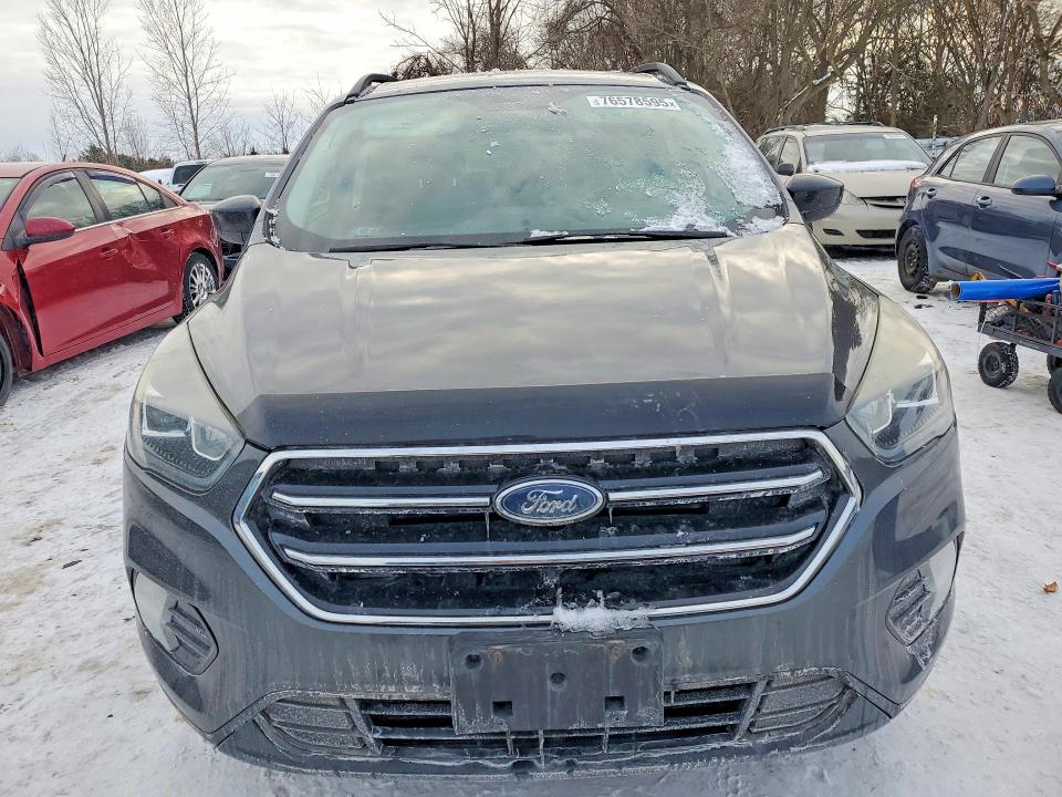 Продажа на аукционе авто 2017 Ford Escape Se, vin: 1FMCU0GD6HUB54304, номер лота: 76578595