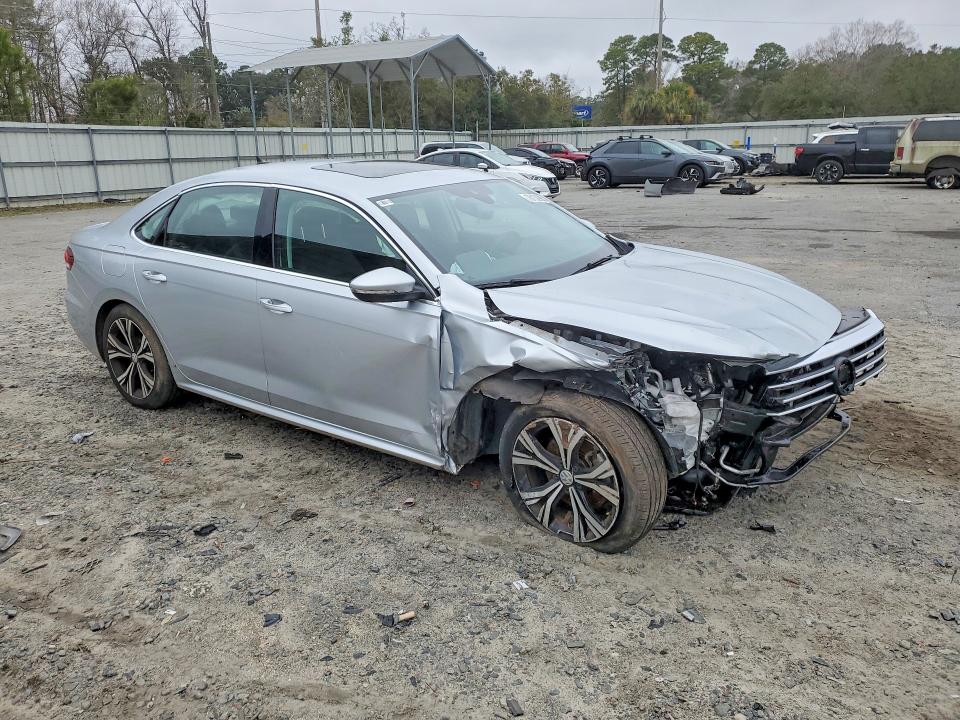 2021 Volkswagen Passat მანქანა იყიდება აუქციონზე, vin: 1VWSA7A30MC006373, აუქციონის ნომერი: 78152985