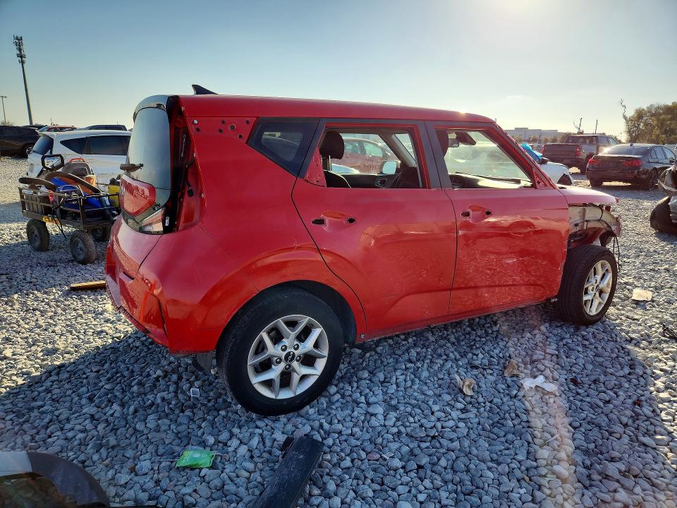 2023 Kia Soul მანქანა იყიდება აუქციონზე, vin: KNDJ23AUXP7199111, აუქციონის ნომერი: 77349485