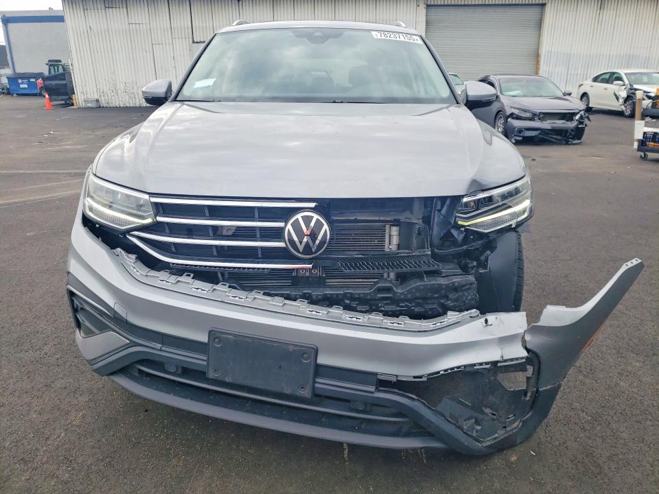 2023 Volkswagen Tiguan მანქანა იყიდება აუქციონზე, vin: 3VV3B7AX6PM115609, აუქციონის ნომერი: 78237155