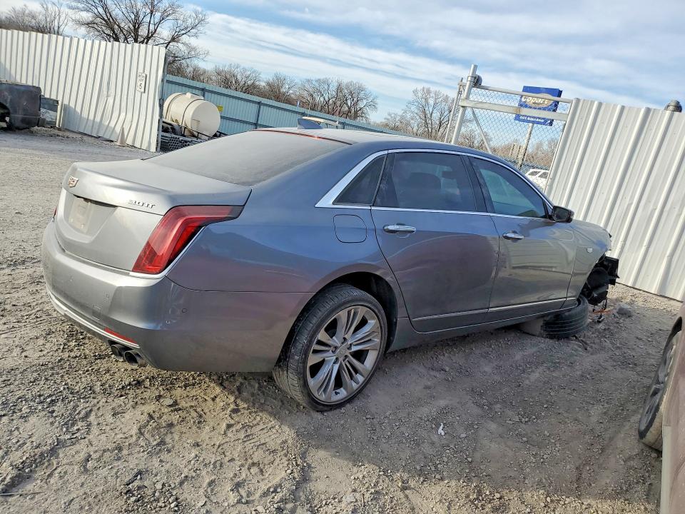 Auction sale of the 2018 Cadillac Ct6, vin: 1G6KP5R62JU121294, lot number: 76122345
