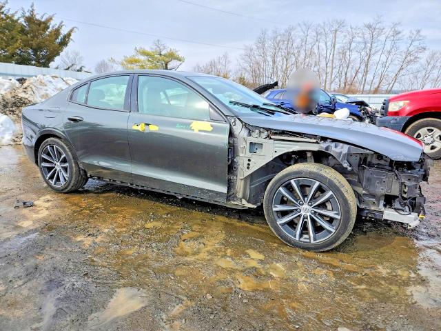 78510945 :رقم المزاد ، 7JR102FKXMG102364 vin ، 2021 Volvo S60 مزاد بيع