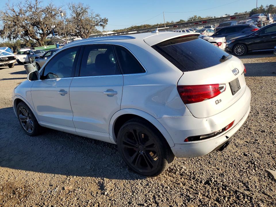 2015 Audi Q3 მანქანა იყიდება აუქციონზე, vin: WA1FFCFS7FR010686, აუქციონის ნომერი: 78221245