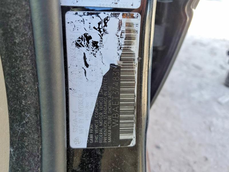 76925655 :رقم المزاد ، WBAET37483NJ32600 vin ، 2003 Bmw 325 مزاد بيع