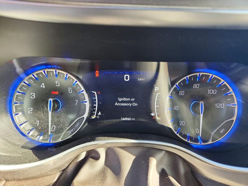 76733745 :رقم المزاد ، 2C4RC1EG2HR637838 vin ، 2017 Chrysler Pacifica مزاد بيع