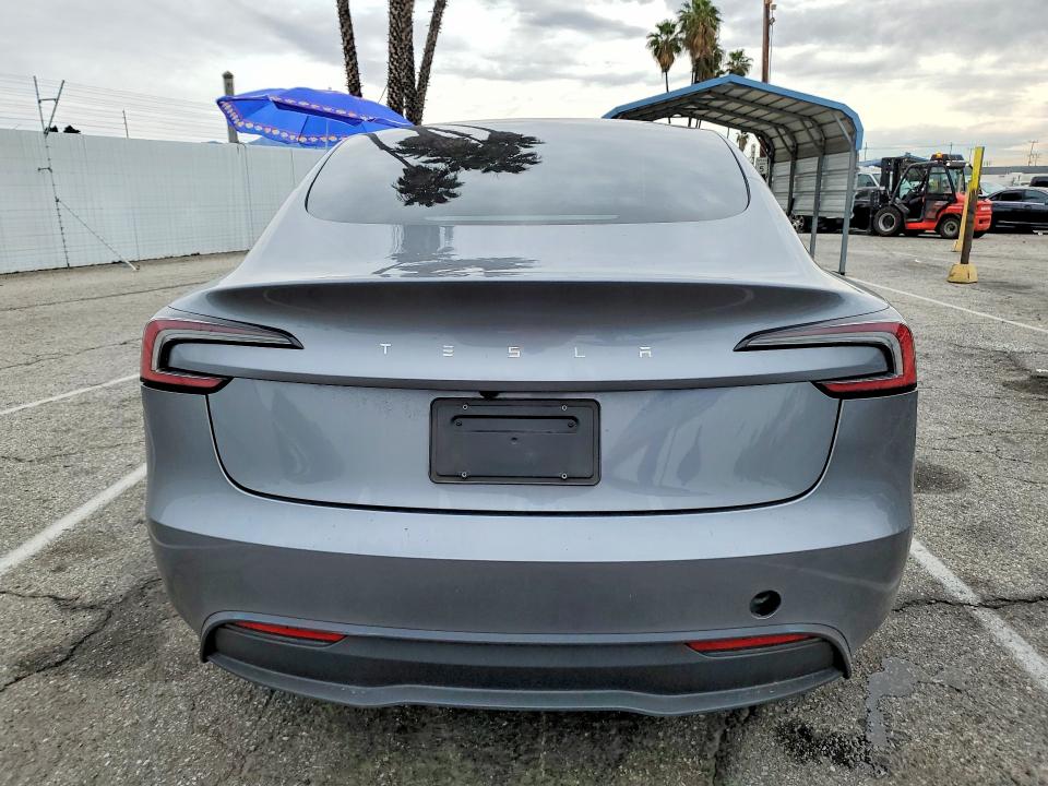 78115415 :رقم المزاد ، 5YJ3E1EA0RF872926 vin ، 2024 Tesla Model 3 مزاد بيع