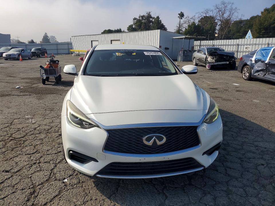 75751835 :رقم المزاد ، SJKCH5CP5KA010805 vin ، 2019 Infiniti Qx30 مزاد بيع
