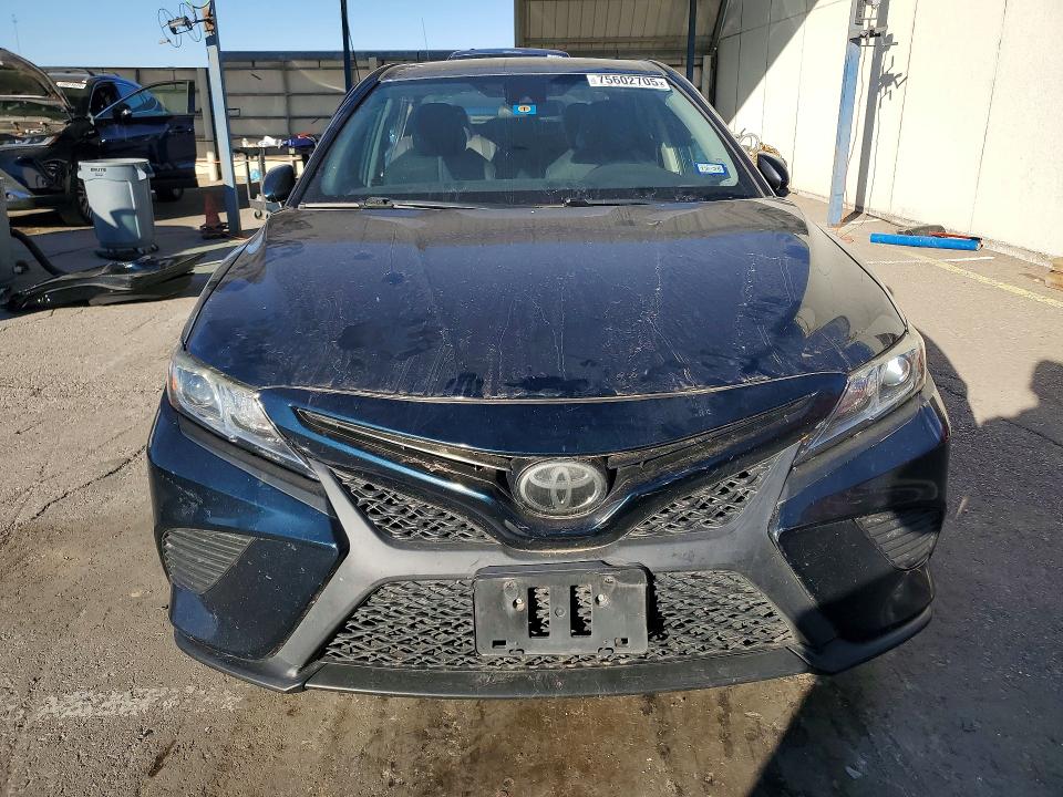 Продаж на аукціоні авто 2019 Toyota Camry, vin: 4T1B11HK9KU708014, номер лоту: 75602705