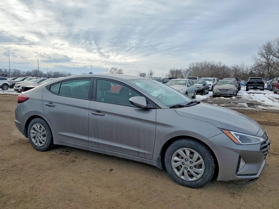 2020 Hyundai Elantra მანქანა იყიდება აუქციონზე, vin: KMHD74LF8LU942813, აუქციონის ნომერი: 79016825