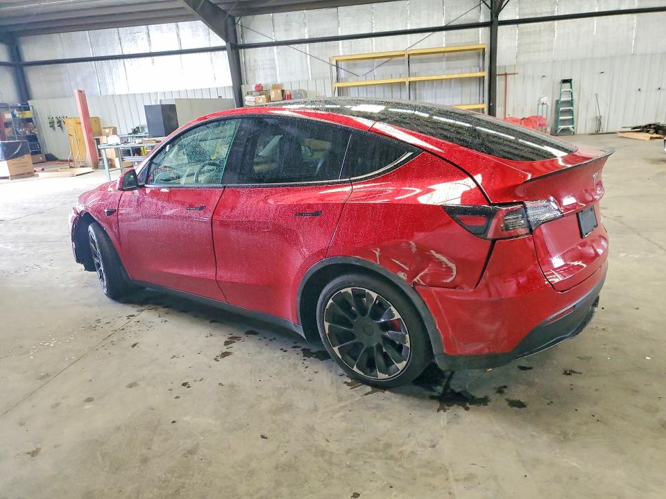 78095485 :رقم المزاد ، 5YJYGAEE1MF194151 vin ، 2021 Tesla Model Y مزاد بيع