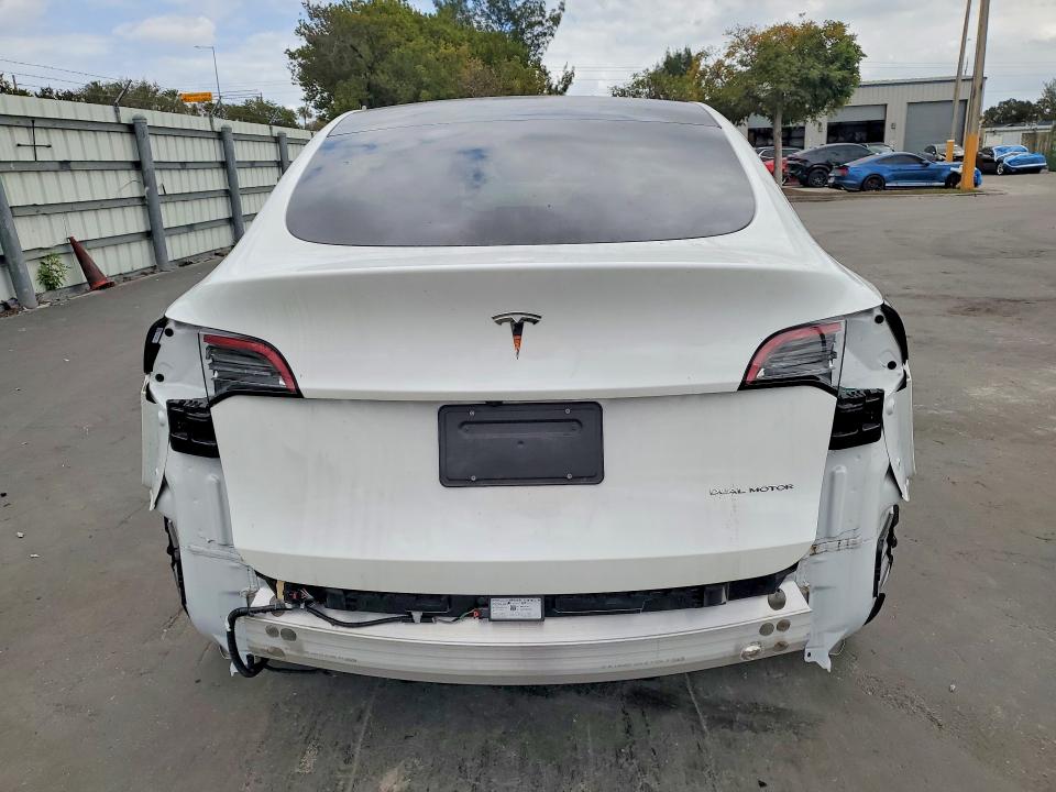 Aukcja sprzedaży 2024 Tesla Model Y, vin: 7SAYGAEEXRF030410, numer aukcji: 77121805