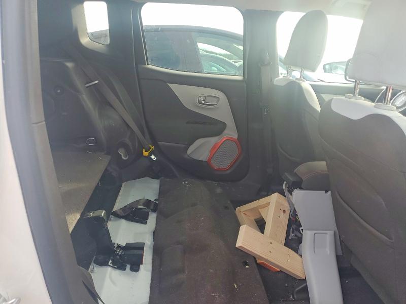 Aukcja sprzedaży 2015 Jeep Renegade, vin: ZACCJBBT0FPB59739, numer aukcji: 75592955