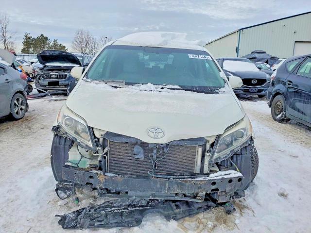 Продажа на аукционе авто 2017 Toyota Sienna, vin: 5TDDZ3DC3HS176532, номер лота: 76474445