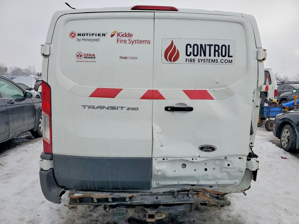 75813115 :رقم المزاد ، 1FTYR1YMXJKB56266 vin ، 2018 Ford Transit مزاد بيع