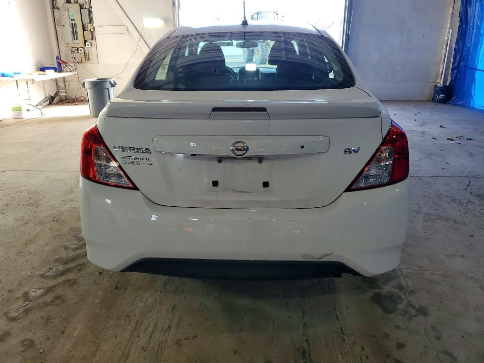 Продаж на аукціоні авто 2018 Nissan Versa, vin: 3N1CN7AP3JL886504, номер лоту: 77299015