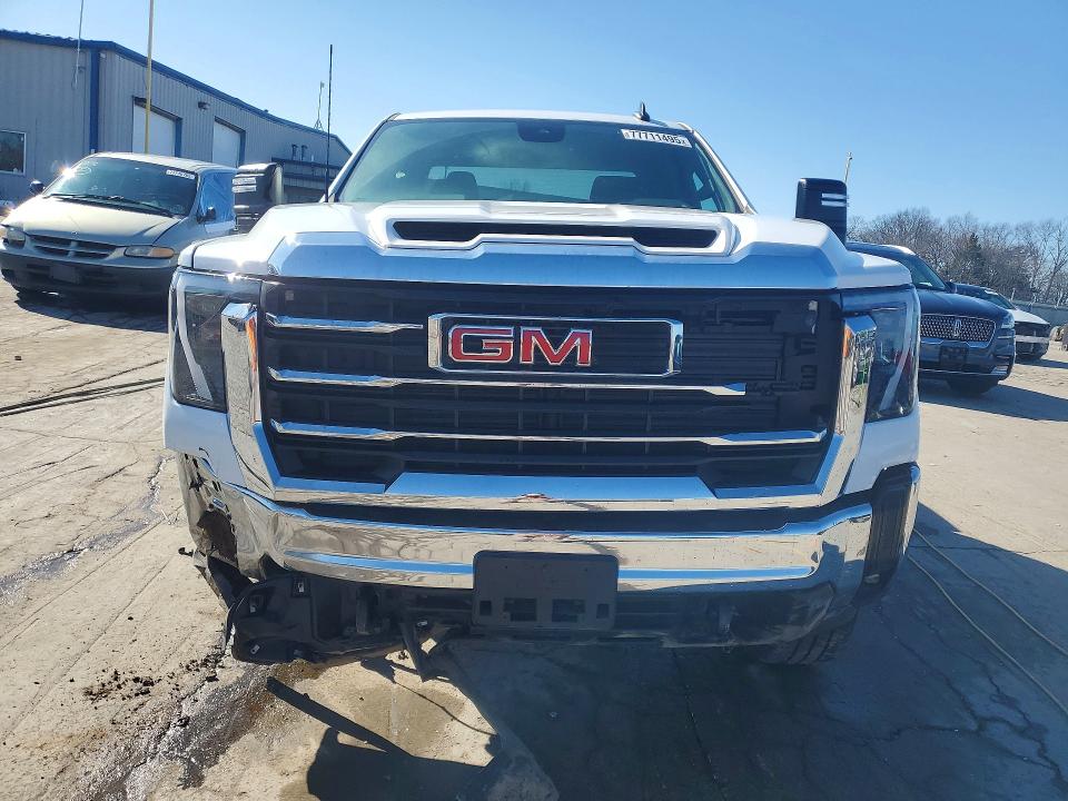 2025 Gmc Sierra მანქანა იყიდება აუქციონზე, vin: 1GT5UMEYXSF118380, აუქციონის ნომერი: 77711495