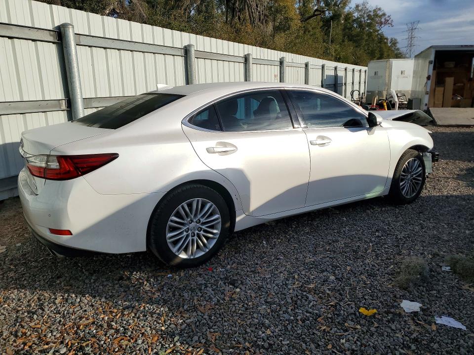 2017 Lexus Es 350 მანქანა იყიდება აუქციონზე, vin: 58ABK1GG5HU044709, აუქციონის ნომერი: 76805295